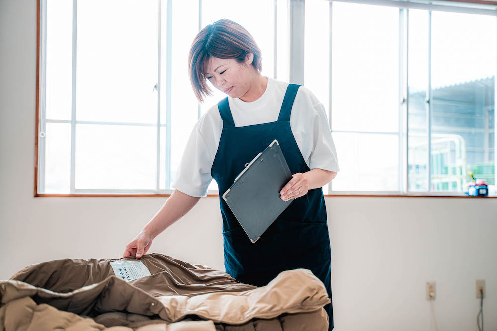 忙しい人必見！高級ダウン専門の宅配クリーニングが便利な3つの理由