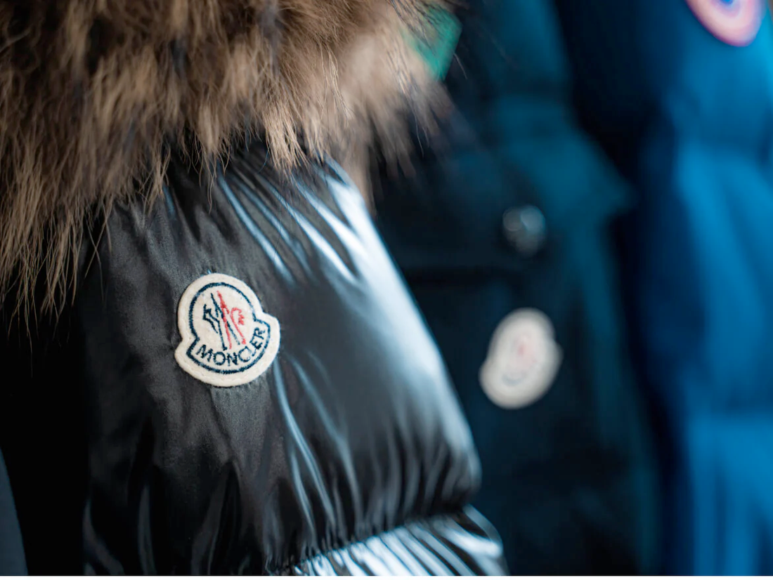 ぺちゃんこになったダウンをふっくら復活！自宅でできる簡単ケアとプロの技